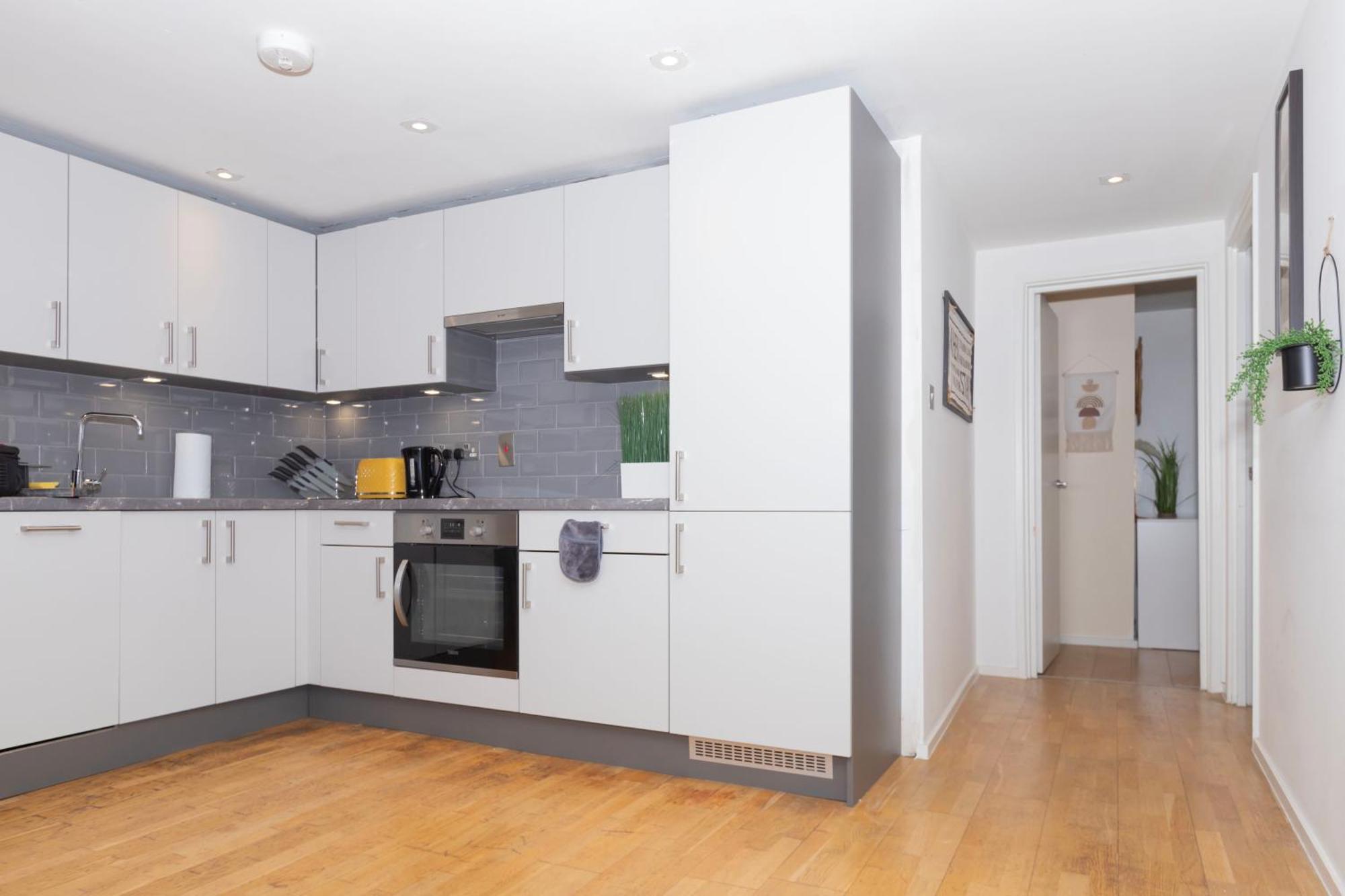Cosy Ground Floor Apartment Лондон Экстерьер фото